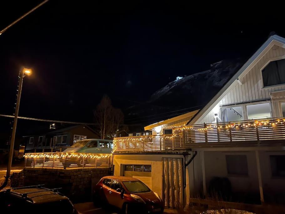 Sentralt Pa Fastlandet Og Gaavstand Til Alle Fasiliteter! Apartment Tromsdalen